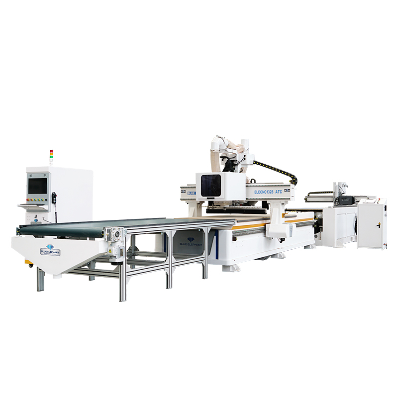 EK2直排换刀加工中心+上下料贴标